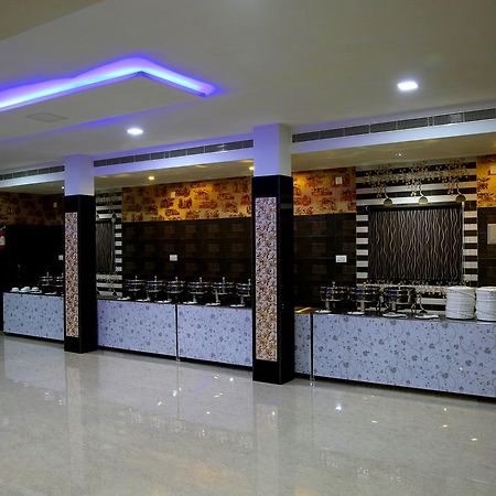 Venky'S Delight Hotel Rajahmundry Exterior photo