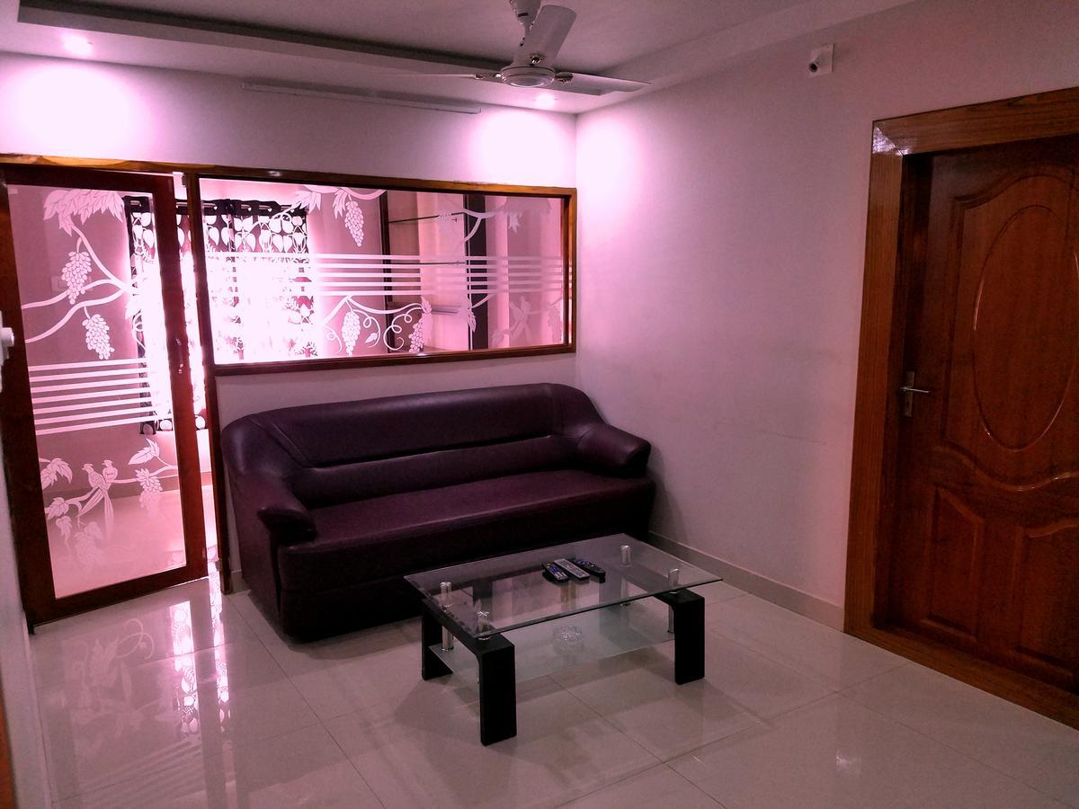 Venky'S Delight Hotel Rajahmundry Exterior photo